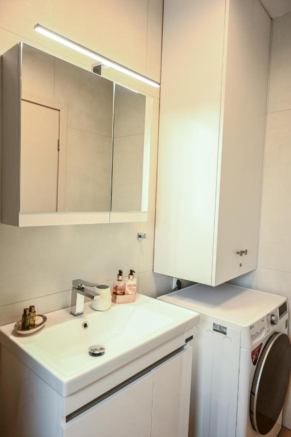 Larisa Hospitality I - Roof Top Apartment - With Free Parking エクステリア 写真